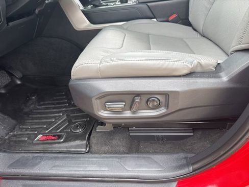 Used 2024 Toyota Tundra Limited AWD/4WD image 15