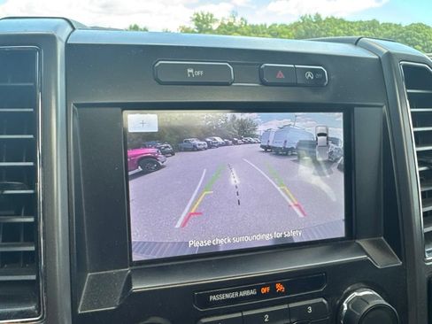 Used 2020 Ford F150 XLT w/ Equipment Group 302A Luxury AWD/4WD image 19