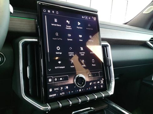 Used 2024 GMC Acadia Denali w/ Super Cruise Package image 23