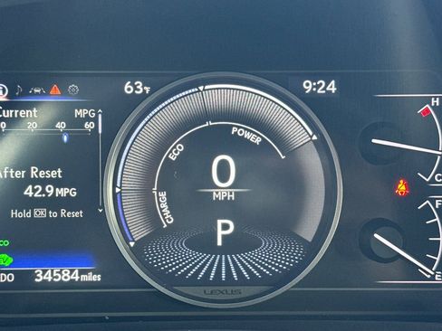 Used 2021 Lexus UX 250h w/ Accessory Package (Z2) image 24