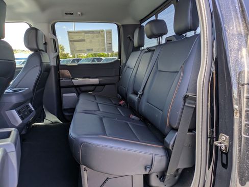 New 2026 Ford F250 Lariat w/ Black Appearance Package AWD/4WD image 14