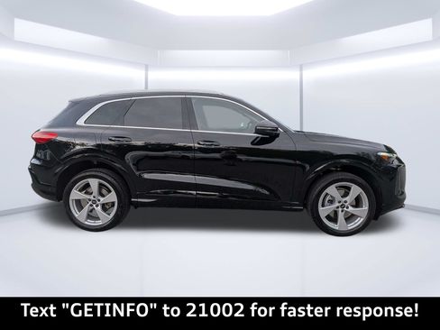 Certified 2025 Audi Q5 Premium Plus w/ Premium Plus AWD/4WD image 2