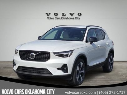 Used 2026 Volvo XC40 B5 Plus w/ Protection Package Premier