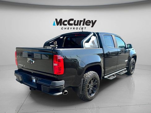 Used 2018 Chevrolet Colorado Z71 w/ Z71 Midnight Edition AWD/4WD image 8