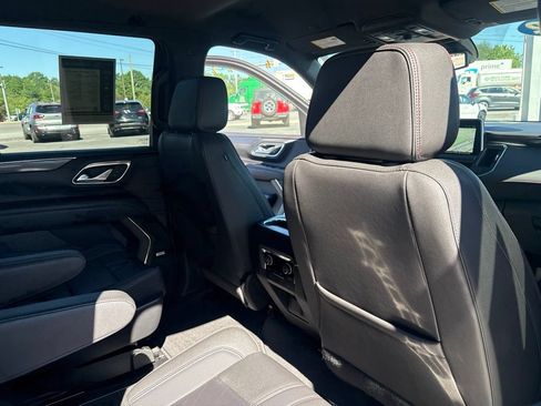 Used 2022 Chevrolet Tahoe RST w/ Sport Performance Package AWD/4WD image 35