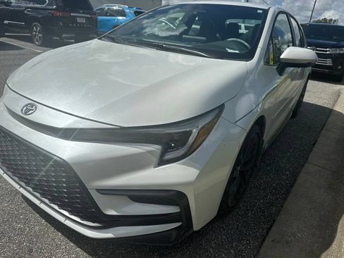 Used 2024 Toyota Corolla SE FWD image 1