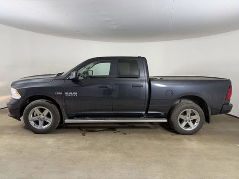 Used 2018 RAM 1500 Express w/ Express Value Package AWD/4WD image 11