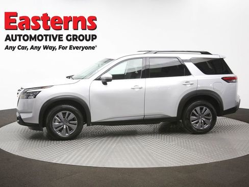 Used 2025 Nissan Pathfinder SV FWD image 58