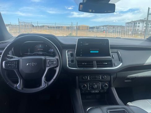 Used 2024 Chevrolet Suburban RST image 13