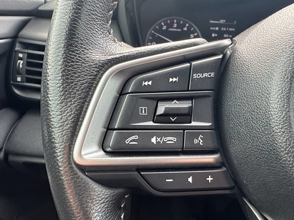 Used 2025 Subaru Outback Premium AWD/4WD image 31