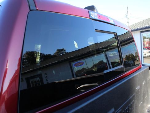 Used 2019 RAM 1500 Laramie image 23