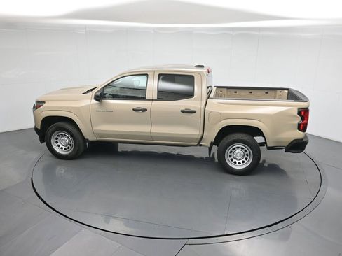 Used 2023 Chevrolet Colorado W/T RWD image 41