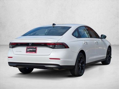 New 2025 Honda Accord SE image 2