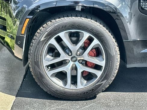 Used 2024 Land Rover Defender 130 X image 10