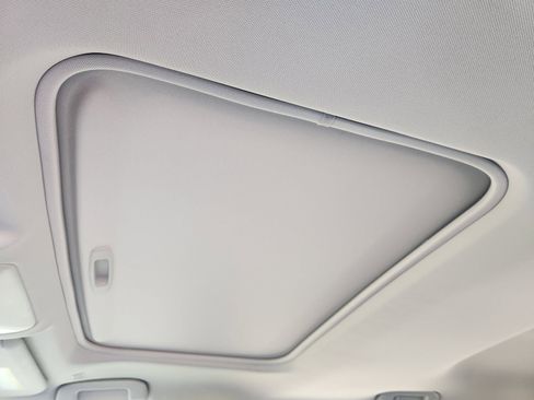 Used 2023 Toyota RAV4 XLE Premium image 29