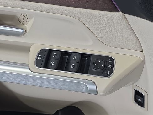 Certified 2023 Mercedes-Benz GLB 250 GLB 250 image 27