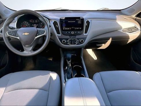 Used 2023 Chevrolet Malibu LT image 7