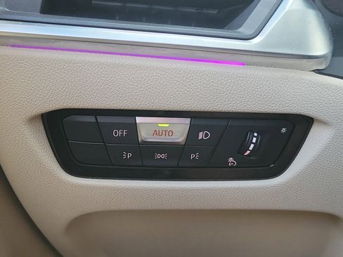 Used 2022 BMW 430i Coupe w/ Convenience Package image 24