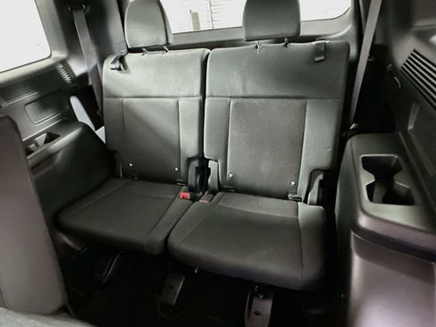 Used 2025 Hyundai Santa Fe SE AWD/4WD image 12