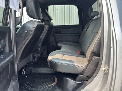 Used 2024 RAM 2500 Tradesman w/ Chrome Appearance Group AWD/4WD image 18