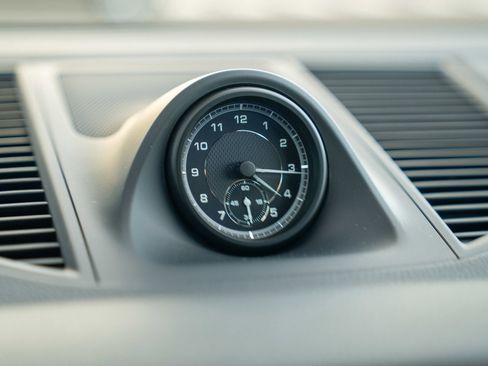 New 2026 Porsche Macan S image 18