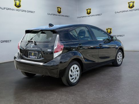 Used 2016 Toyota Prius C Two image 5