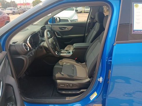 Used 2025 Chevrolet Blazer LT image 23