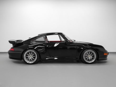 Used 1998 Porsche 911 Carrera S image 14