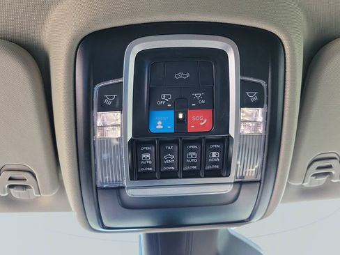 Used 2026 RAM 1500 Limited AWD/4WD image 29