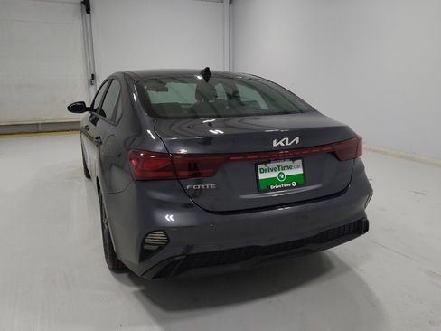 Used 2023 Kia Forte LXS w/ LXS Technology Package FWD image 6