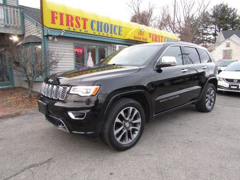 Used 2018 Jeep Grand Cherokee Overland image 27