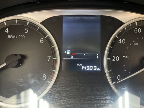 Used 2025 Nissan Versa S w/ Trunk Package FWD image 16