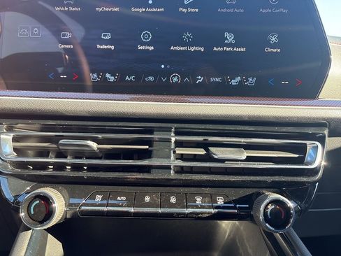 New 2026 Chevrolet Traverse RS w/ LPO, Floor Liner Package image 21