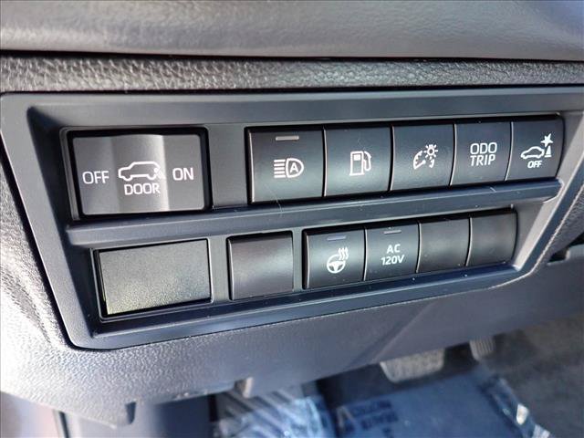Certified 2025 Toyota Sequoia Platinum AWD/4WD image 20