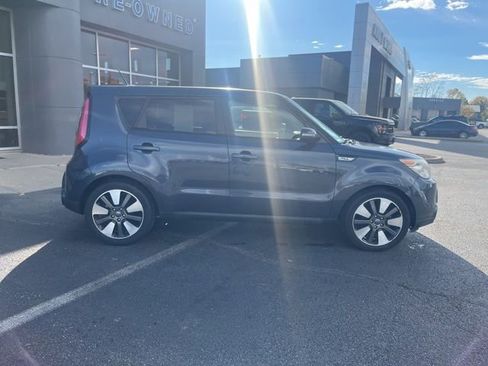 Used 2015 Kia Soul ! w/ Sun & Sound Package image 3