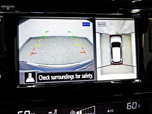 Used 2017 Nissan Rogue SL image 18