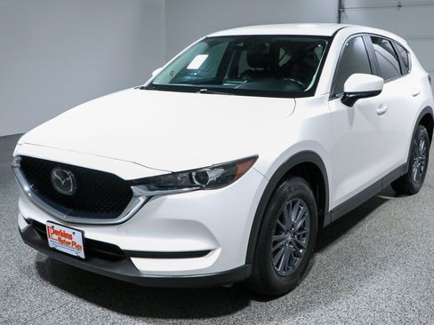 Used 2020 MAZDA CX-5 Touring FWD image 30