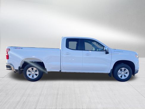 Used 2024 Chevrolet Silverado 1500 LT image 8