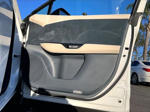 Used 2023 Lexus RZ 450e Premium w/ Accessory Package (Z1) image 21