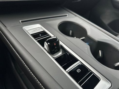 New 2026 Volkswagen Atlas Cross Sport SE AWD/4WD image 23