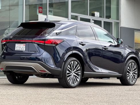 Used 2025 Lexus RX 350 w/ Convenience Package AWD/4WD image 9