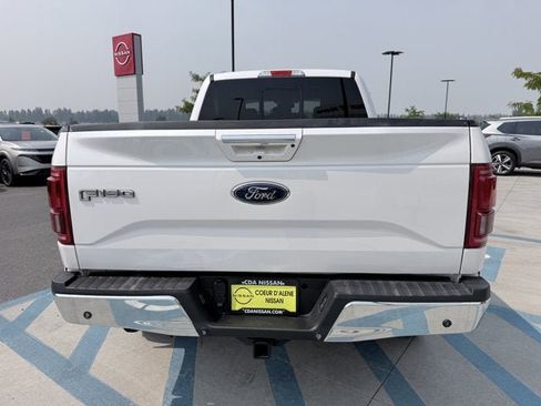 Used 2016 Ford F150 Lariat w/ Equipment Group 502A Luxury AWD/4WD image 8