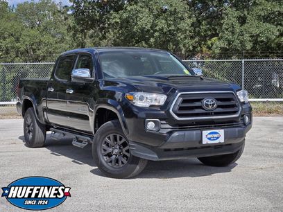Used 2022 Toyota Tacoma SR5 w/ Technology Package