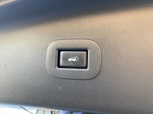 Used 2017 INFINITI QX80 4WD w/ Driver Assistance Package image 60