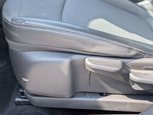 Used 2023 Buick Encore GX Preferred FWD image 25
