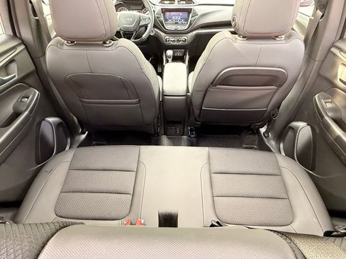 Used 2023 Chevrolet TrailBlazer RS w/ Sun and Liftgate Package AWD/4WD image 34