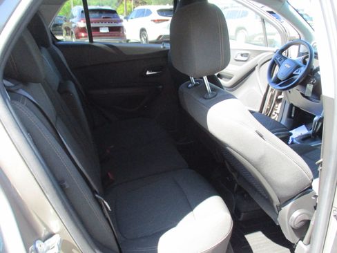 Certified 2020 Chevrolet Trax LT AWD/4WD image 14