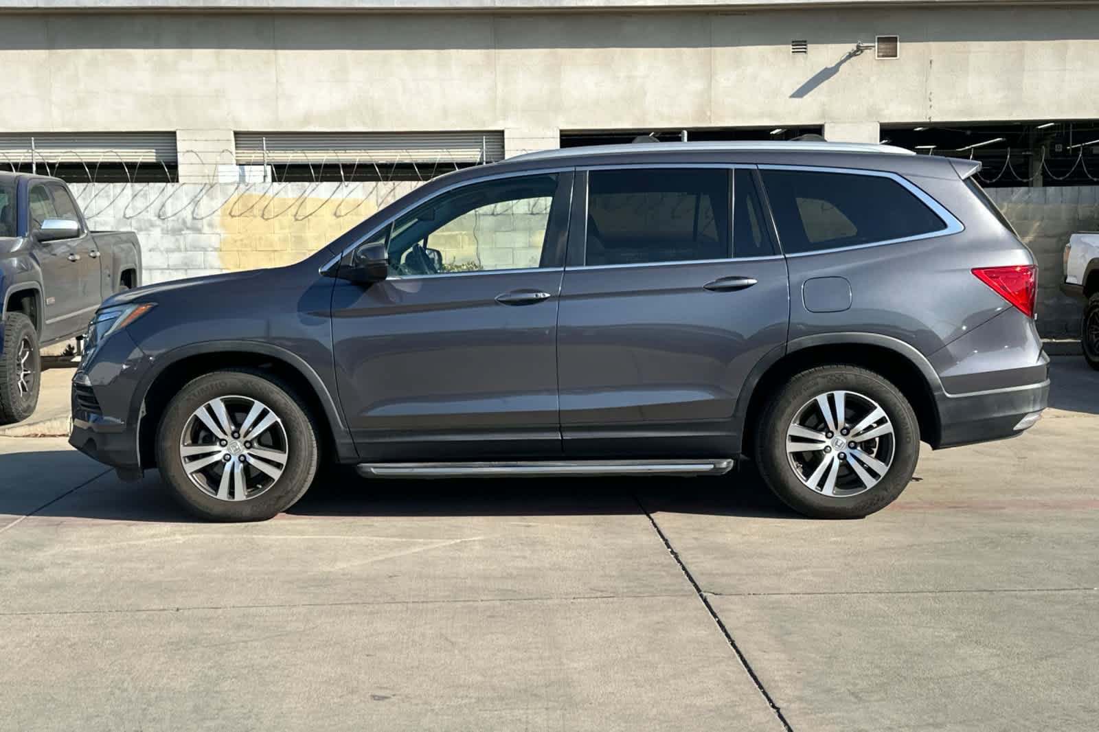 Used 2016 Honda Pilot EX-L image 6