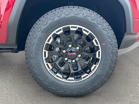 New 2026 GMC Canyon AT4 w/ Technology Plus Package AWD/4WD image 19