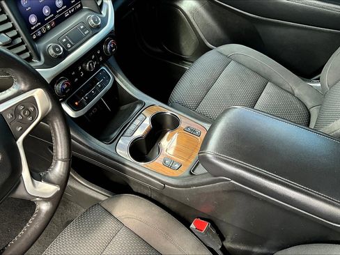 Used 2020 GMC Acadia SLE w/ Driver Convenience Package image 13